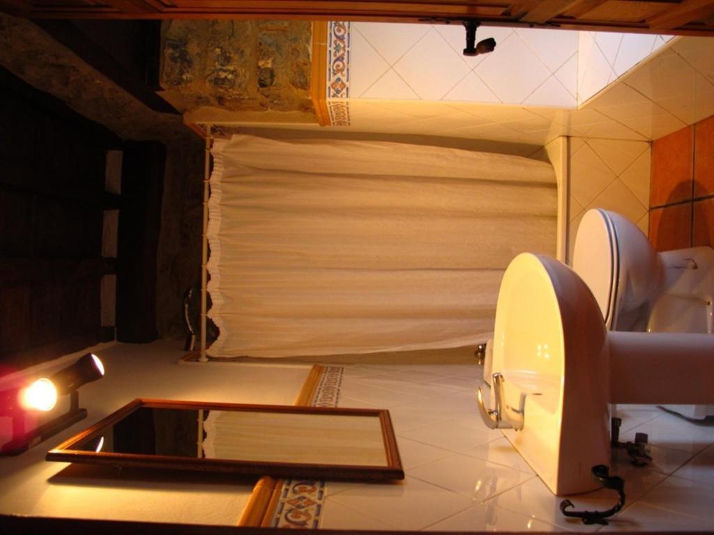 Albergue Turistico Valdebaro Camaleno Phòng bức ảnh